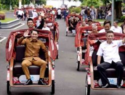 Mas Lindra Distribusikan 100 Becak Listrik Bantuan Presiden RI