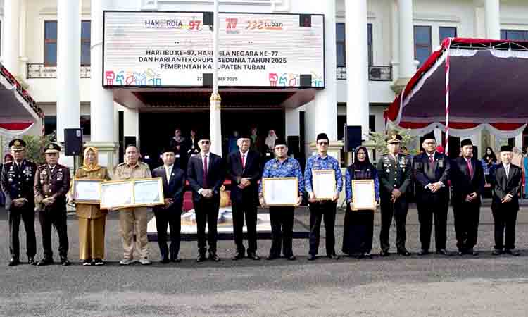 Mas Lindra Pimpin Upacara Tiga Pilar Bangsa