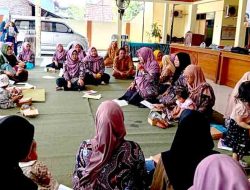 20 Peserta Ikuti Sekolah Orang Tua Hebat di Pendopo Desa Kebaron, Dipandu Iswatik, S.E.