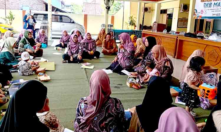 Pendopo Desa Kebaron Jadi Kelas Inspiratif