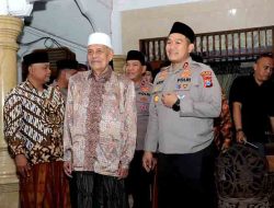 Awali Tugas, Kapolres Lamongan Jalin Silaturahmi ke PP Sunan Drajat