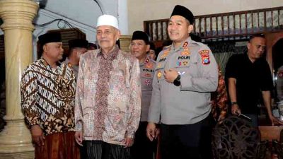 Awali Tugas, Kapolres Lamongan Jalin Silaturahmi ke PP Sunan Drajat