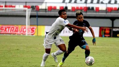 Bermain Unggul Jumlah Pemain, Persela Tetap Takluk dari PSIS Semarang