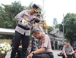 Momen Haru, 99 Personel Polres Kediri Resmi Sandang Pangkat Baru