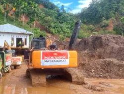 Polri Maksimalkan Bantuan dengan Kerahkan Alat Berat, Percepat Pemulihan Bencana di Sumatra