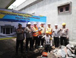 Pembangunan Mapolsek Ringinrejo Dimulai, Kapolres Kediri Lakukan Peletakan Batu Pertama