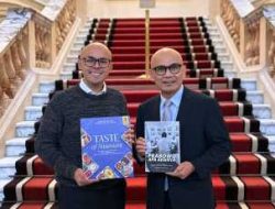 Buku Rasa Bhayangkara Nusantara Terbit dalam Bahasa Inggris, Diberikan pada Dubes