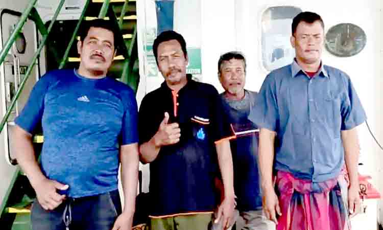 Nyawa di Ujung Ombak