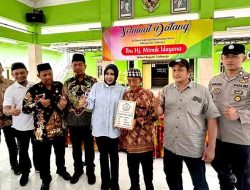 Pemkab Sidoarjo Serahkan Bantuan RTLH di Sidorejo, 800 Rumah Warga Akan Direhabilitasi