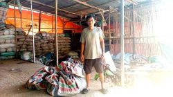 Hamsah Dg Lalang, Pemuda Desa yang Menjadi Motor Ekonomi Takalar