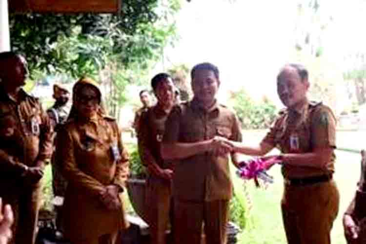 Penyerahan Mobil Pickup