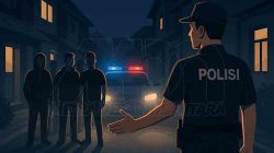 Polisi Tangkap 3 Anggota Gangster di Surabaya, Temukan Senjata Tajam & Sabu-Sabu