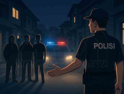 Polisi Tangkap 3 Anggota Gangster di Surabaya, Temukan Senjata Tajam & Sabu-Sabu