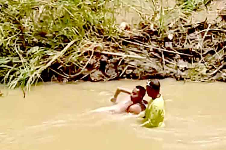 Bocah Tenggelam di Sungai Lamong