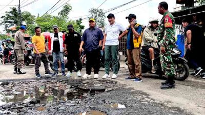 Bupati Sidoarjo Tegaskan Perbaikan Jalan Harus Overlay