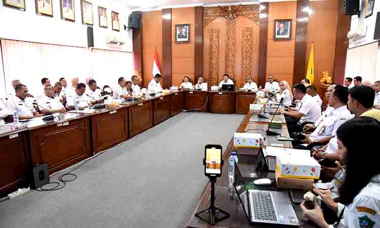 Bupati Subandi Dorong Percepatan Perbaikan Jalan