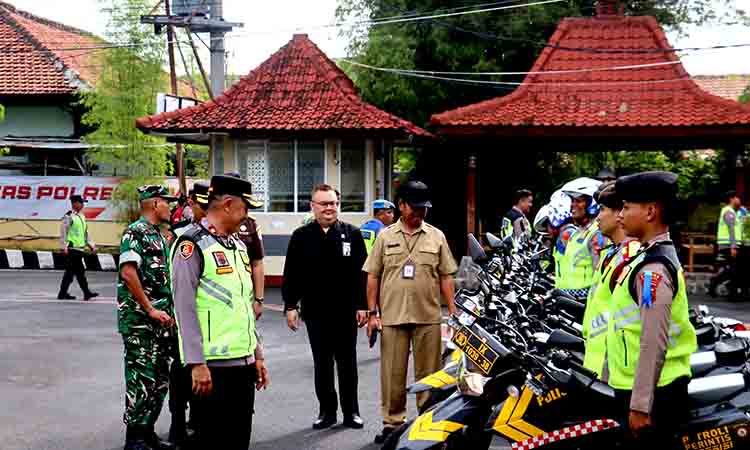 Danramil Comal Hadiri Apel Gelar Pasukan