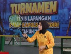 Final Turnamen Tenis Lapangan Piala Kapolres Kediri 2026 Berlangsung Meriah