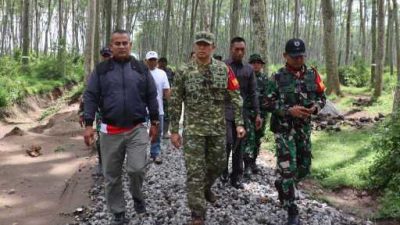 Dansatgas TMMD ke-127 TH. 127 Kodim Kediri Tinjau Langsung Sasaran Pembangunan di Desa Gadungan