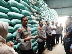 Kapolres Ponorogo Pastikan Keamanan dan Ketersediaan Pangan di Gudang Bulog Cukup