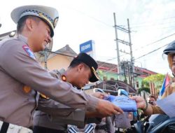 Polantas Menyapa : Polres Jember Gelar Safari Kamseltibcar Lantas Sosialisasikan Jalur Blackspot