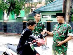 Kodim 0812 Lamongan Tebar Takjil, Wujudkan Kepedulian di Bulan Ramadhan