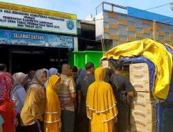 Operasi Pasar Murah Ramadan di Lamongan Diserbu Warga
