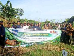 PJI Bojonegoro Tanam 600 Pohon Produktif, Wujud Nyata Kepedulian Lingkungan