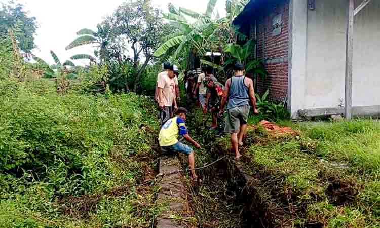 Peduli Lingkungan, Babinsa Morowudi