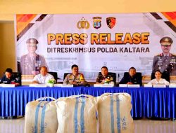Polda Kaltara Bongkar Penyelundupan 55 Ballpress Pakaian Bekas Impor Ilegal