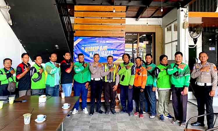 Satlantas Polres Lamongan Sapa Ojol