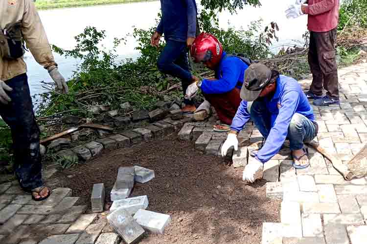 Tim URC DPUTR Gresik Bergerak Cepat