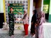 Kodim 0711/Pemalang Salurkan Paket Zakat Fitrah untuk Warga Sekitar Makodim