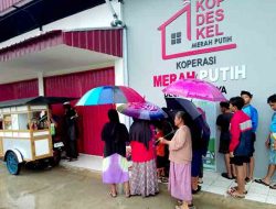 Babinsa Koramil 01/Pemalang Dampingi UMKM Jual Takjil di Koperasi Desa Merah Putih