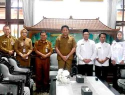 Bupati Sidoarjo Tekankan Pentingnya Sertifikasi Halal bagi UMKM