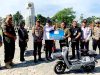 Bupati Subandi Terima Bantuan Sepeda Listrik CSR untuk Satpol PP Sidoarjo