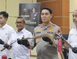 Polda Jatim Amankan Tiga Tersangka Kasus Pemerasan Disertai Pengancaman di Pasuruan