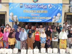 Polres Kediri Gandeng PT Mitra Jaya Farmindo Gelar Bakti Sosial di Plemahan