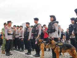 Pimpin Apel Operasi ketupat, Kapolri Instruksikan Jajaran Wujudkan Mudik Aman-Keluarga Bahagia