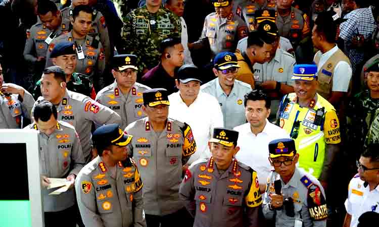 Kapolri dan Bupati Sidoarjo Pastikan Arus Mudik Lebaran Aman dan Lancar