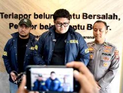 Polres Gresik Amankan Tersangka Pengedar Serbuk Petasan Asal Trenggalek