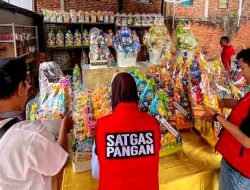 Satgas Pangan Polresta Banyuwangi Ingatkan Swalayan Tarik Produk Hampir Kedaluwarsa