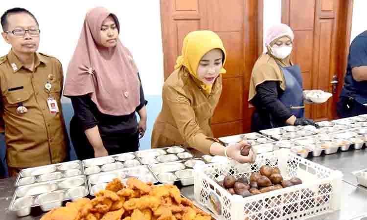 Tiga Bulan Beroperasi, SPPG Kepuhkemiri Tulangan Disidak Wabup Sidoarjo