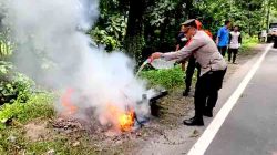 Supra Fit Terbakar di Jalan Raya Ngawi–Solo, Diduga Akibat Percikan Api dari Karburator