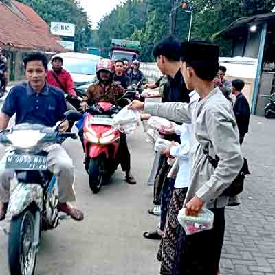 Wujud Kepedulian di Bulan Suci