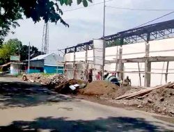 Babinsa Kelurahan Widuri Terus Kawal Pembangunan Koperasi Merah Putih