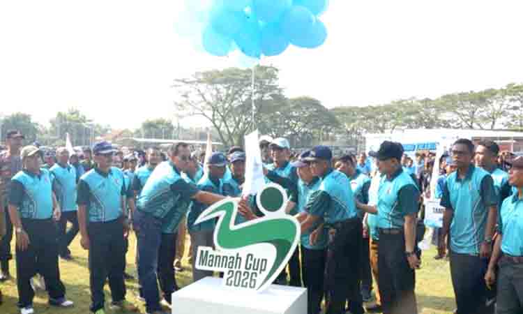 Bupati Setyo Wahono Lepas Balon Semangat