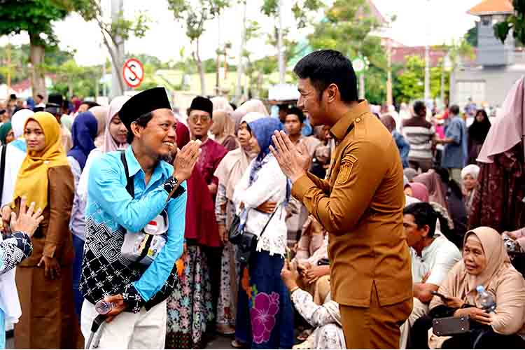 Bupati Tuban Berangkatkan 376 Jemaah Haji Kloter 26 MDN