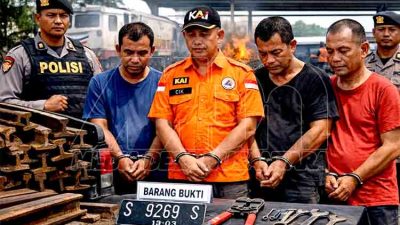 Komplotan Pencuri Rel KA di Jombang Dibekuk