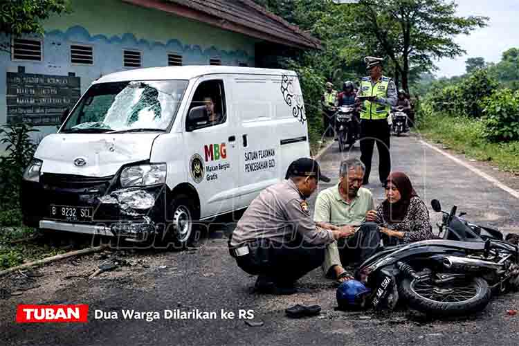 Mobil Program MBG Tabrak Motor di Tuban
